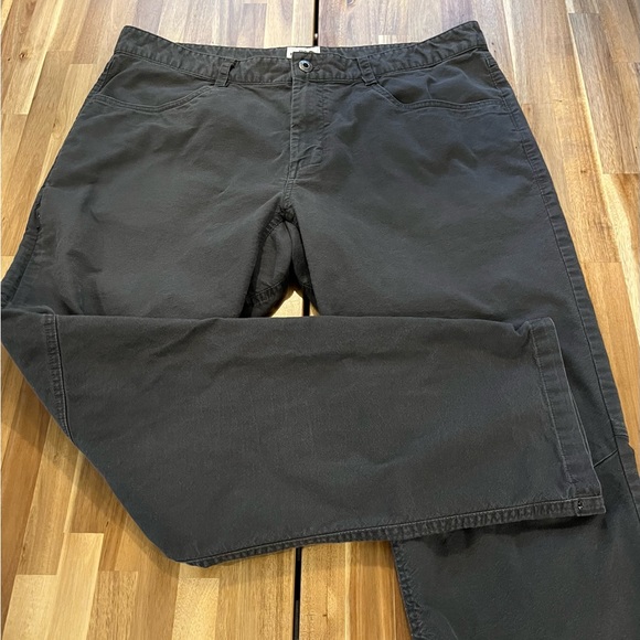 The North Face dark gray men’s pants 38 - Picture 4 of 13